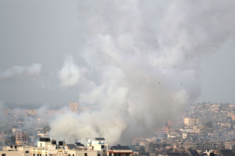 صواريخ المقاومة تنطلق من غزة باتجاه إسرائيل