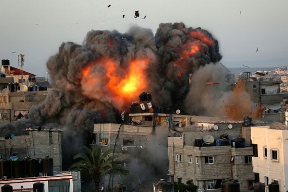 الاحتلال الإسرائيلي يواصل قصف منازل المدنيين في غزة
