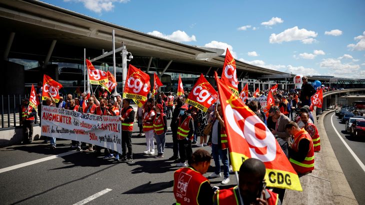 إضراب الموظفين في مطار شالر ديغول الفرنسي
