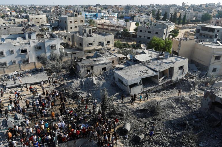 آثار الدمار في غزة جراء قصف الاحتلال المتواصل على القطاع المحاصر